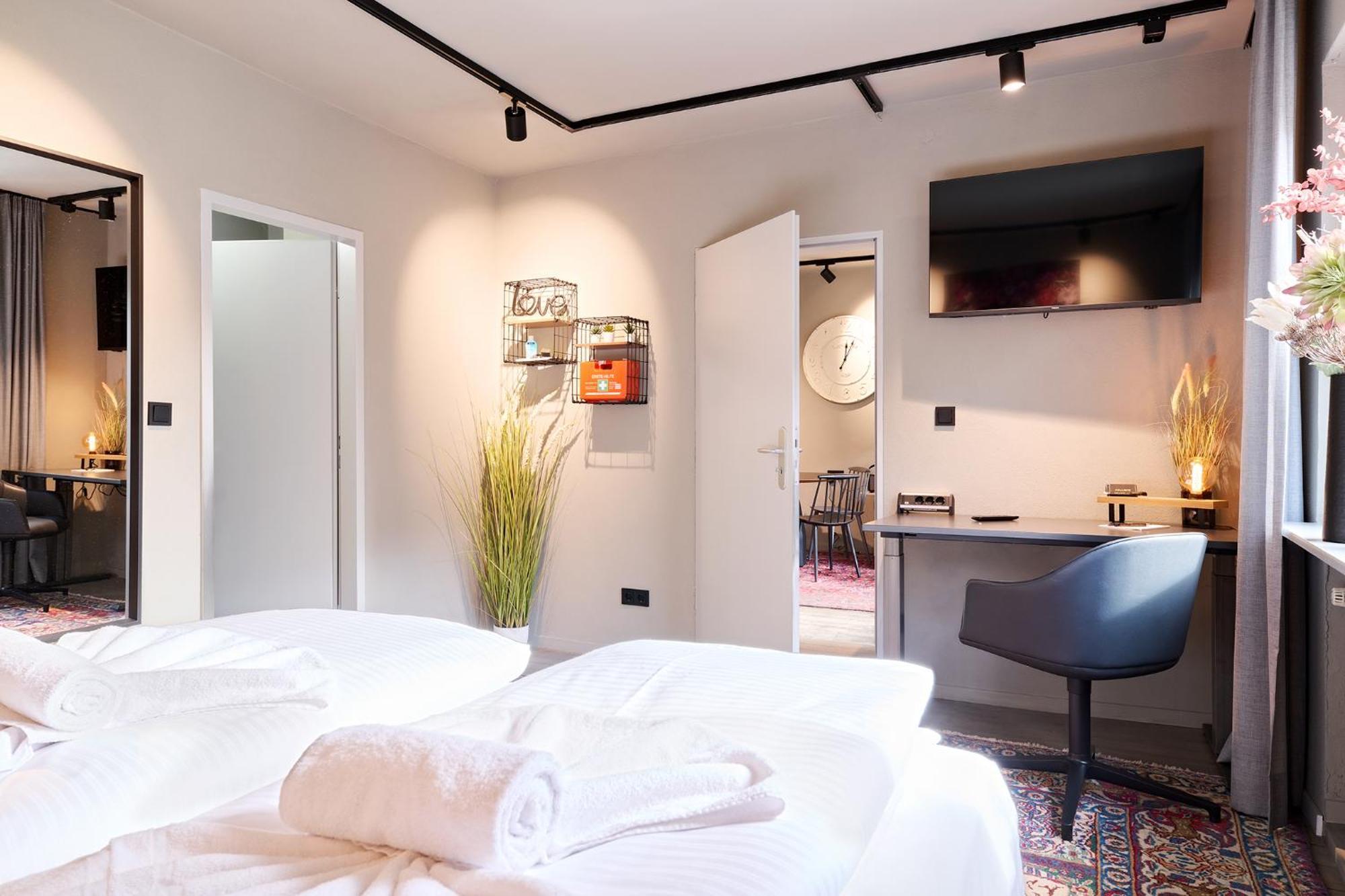 Xzllenz Kueche Bad S-Bahn Parken Smart-Tv Wellbeing Apartment Neunkirchen am Sand Exterior foto