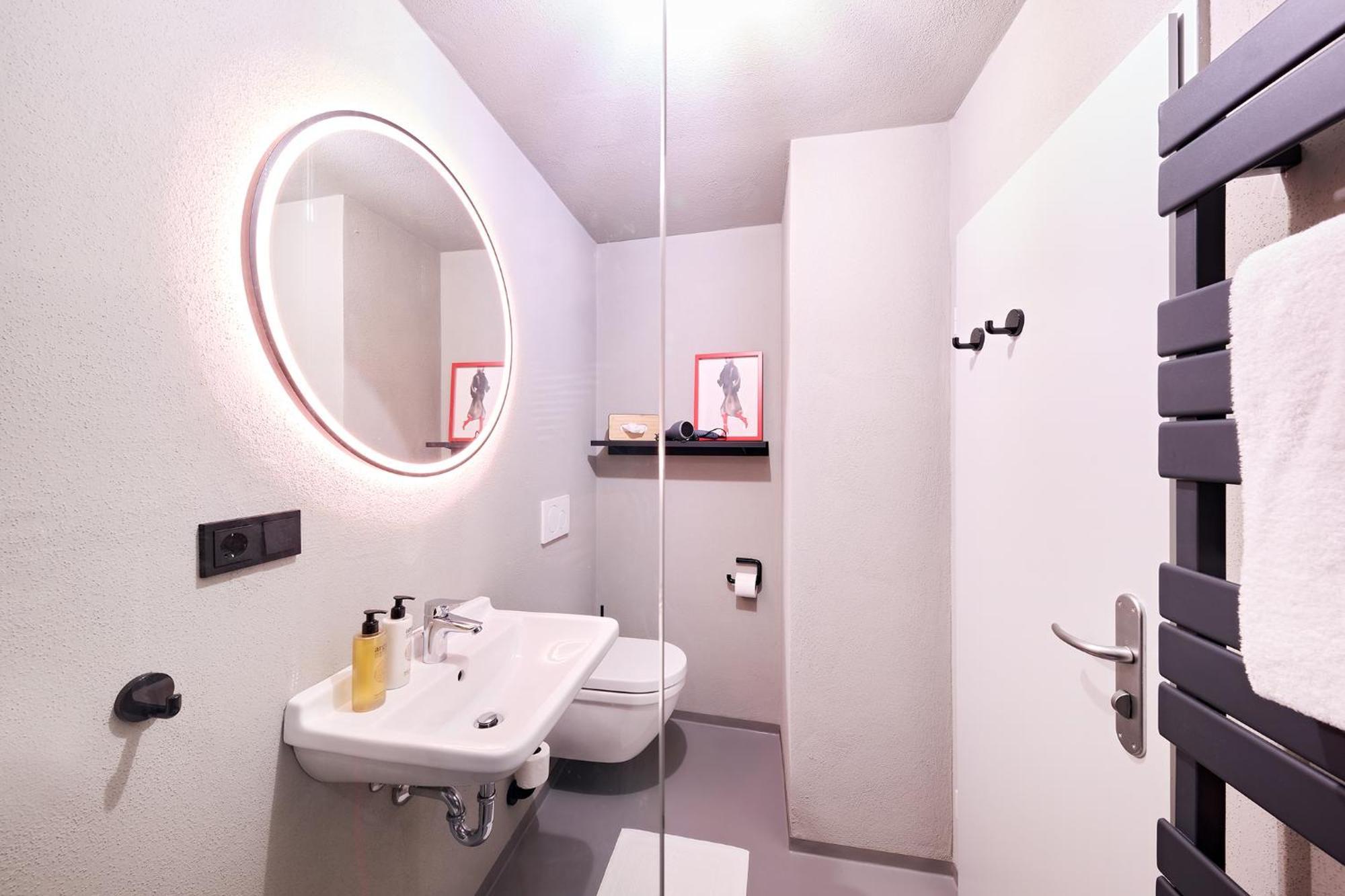 Xzllenz Kueche Bad S-Bahn Parken Smart-Tv Wellbeing Apartment Neunkirchen am Sand Exterior foto